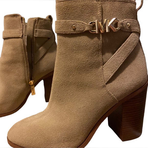 Michael Kors Farrah Bootie - Picture 7 of 7